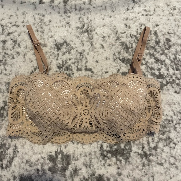 Victoria's Secret Other - Victoria’s Secret nude lace overlay bra. 34C